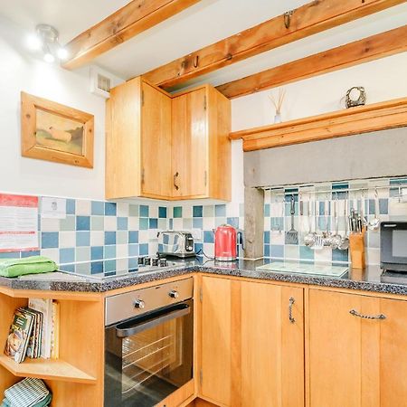 Mill Cottage 霍伊斯 外观 照片