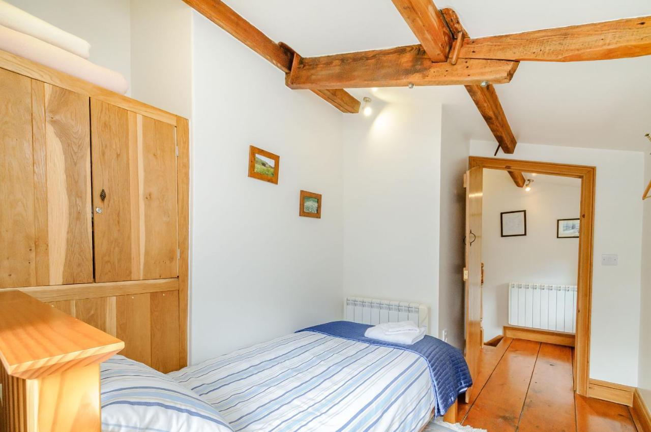 Mill Cottage 霍伊斯 外观 照片