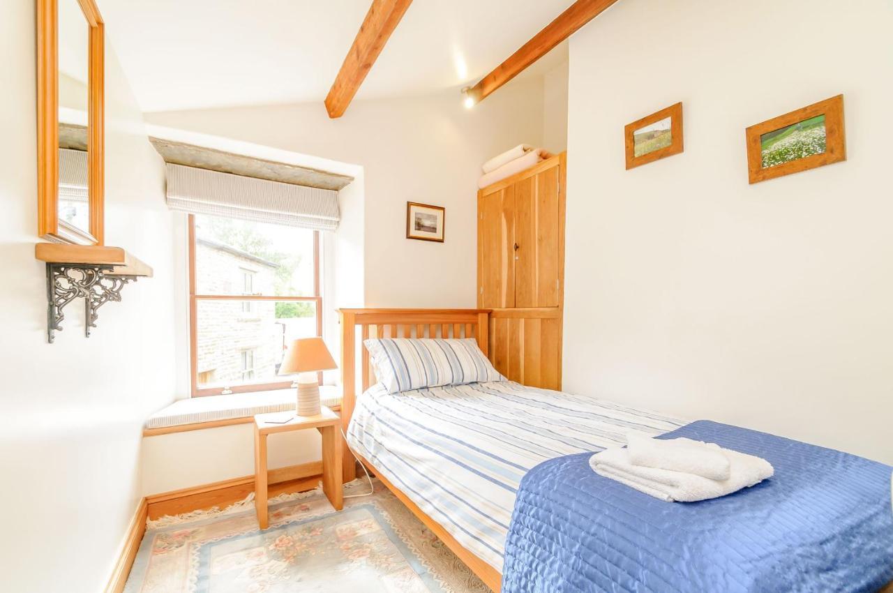 Mill Cottage 霍伊斯 外观 照片